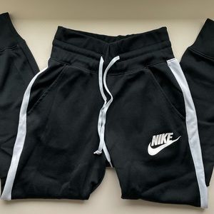 Nike Joggers